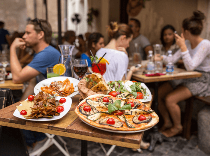 How to Attract Tourists to Your Restaurant